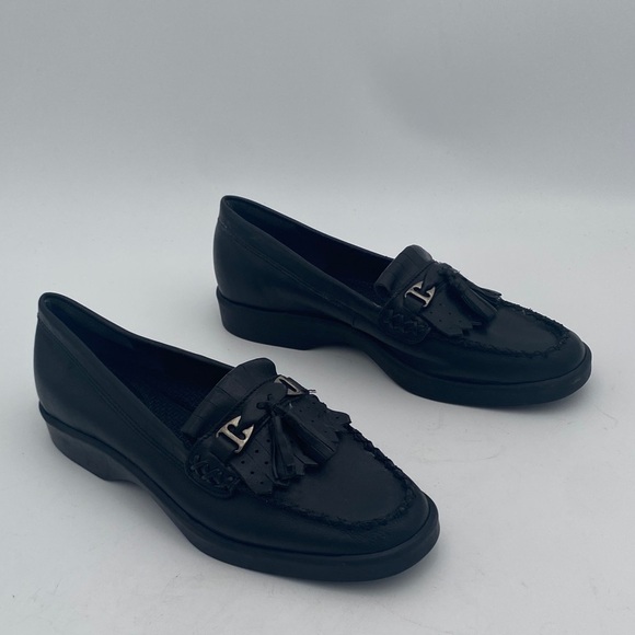Maripe Shoes - Maripe Black Leather Loafers women 7.5M Tassel Accent casual office retro Y2K